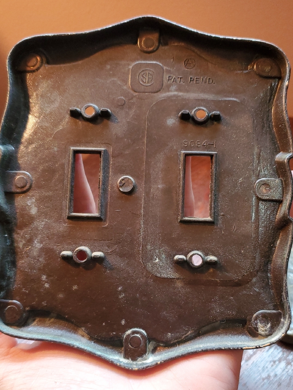 Vintage Carriage House Amerock Switch Plates - Picture 4 of 7